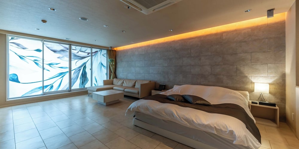 ロイヤル ダブルルーム 客室9 | HOTEL felice 大阪伊丹空港