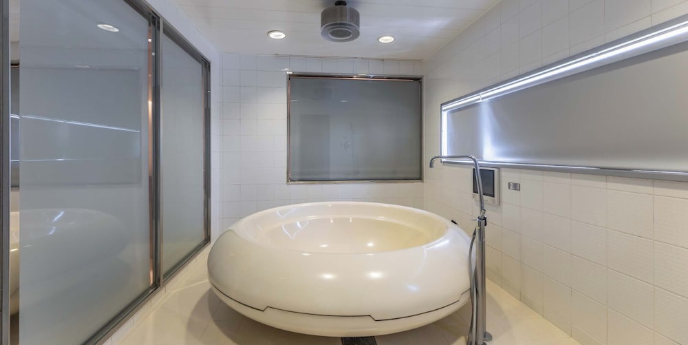 ロイヤル ダブルルーム バスルーム2 | HOTEL felice 大阪伊丹空港