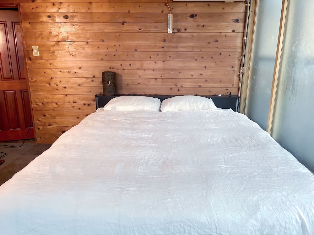 デラックス ダブルルーム 客室2 | Hotel1800