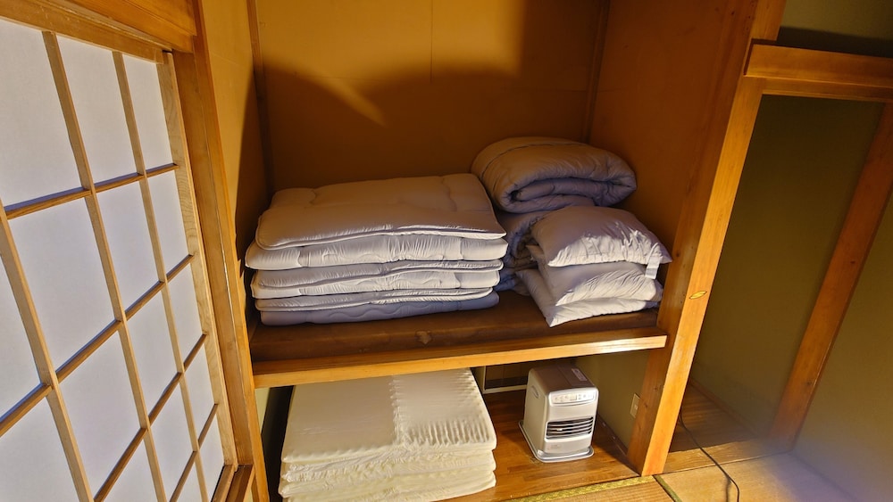 ベーシック トリプルルーム 客室2 | Hotel1800