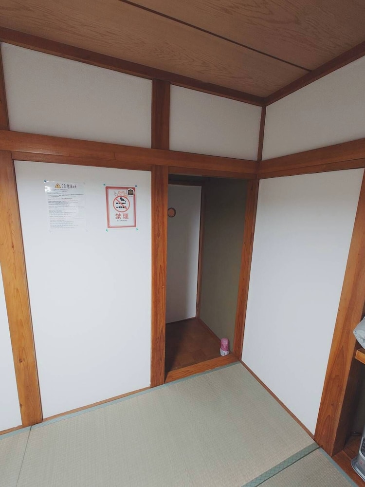 ベーシック トリプルルーム 客室6 | Hotel1800