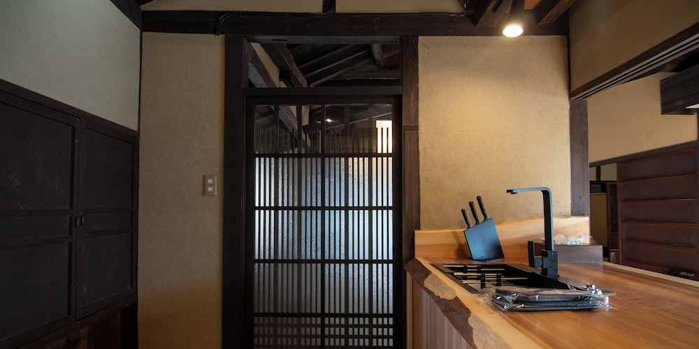 Villa 148 Exclusive Retreat 町屋一棟貸 禁煙 専用キッチン0 | 龍野城下町 町屋Villa kurasu