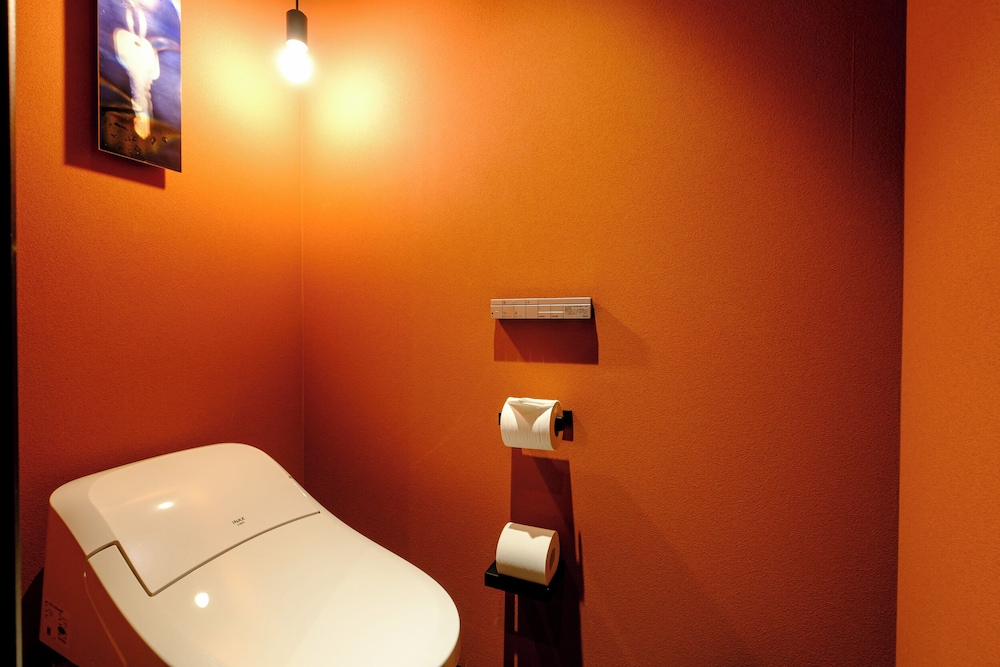 プレミアム ツインルーム バスルーム3 | YANAKA SOW