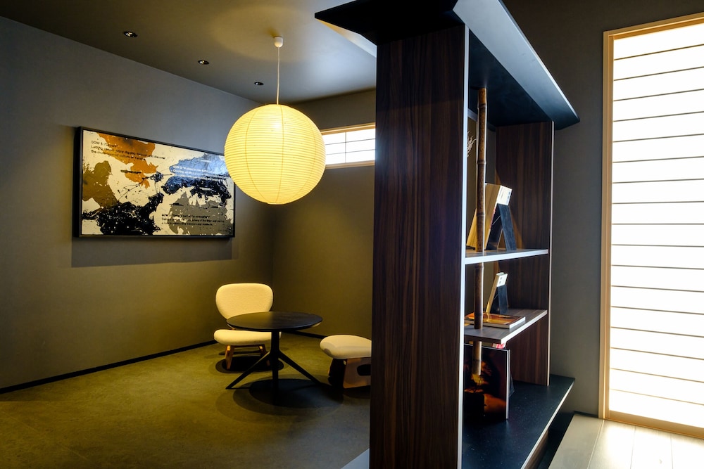 デザイン ツインルーム 客室1 | YANAKA SOW