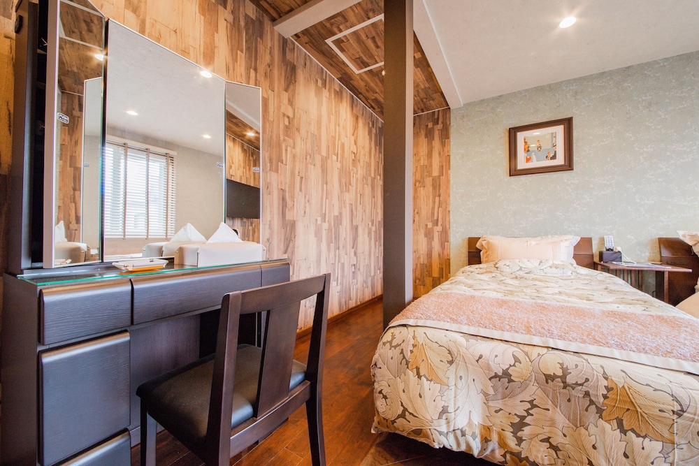 プレミアム ヴィラ 客室10 | THE BLAUBAUM TOYA