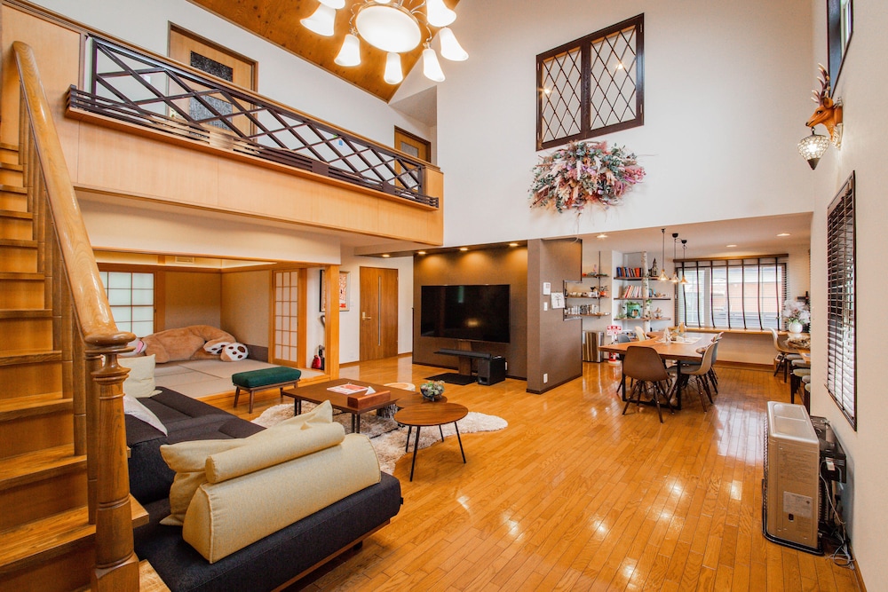 プレミアム ヴィラ リビング エリア5 | THE BLAUBAUM TOYA