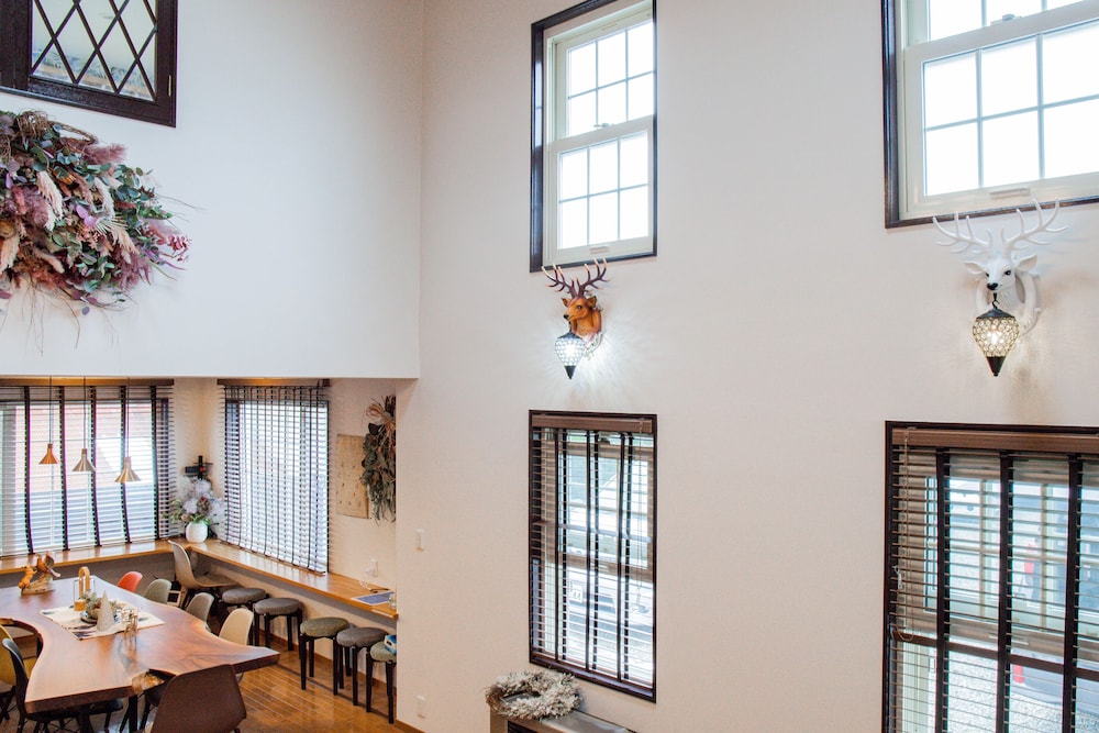 プレミアム ヴィラ リビング エリア0 | THE BLAUBAUM TOYA