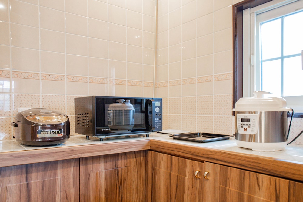 プレミアム ヴィラ 専用キッチン3 | THE BLAUBAUM TOYA