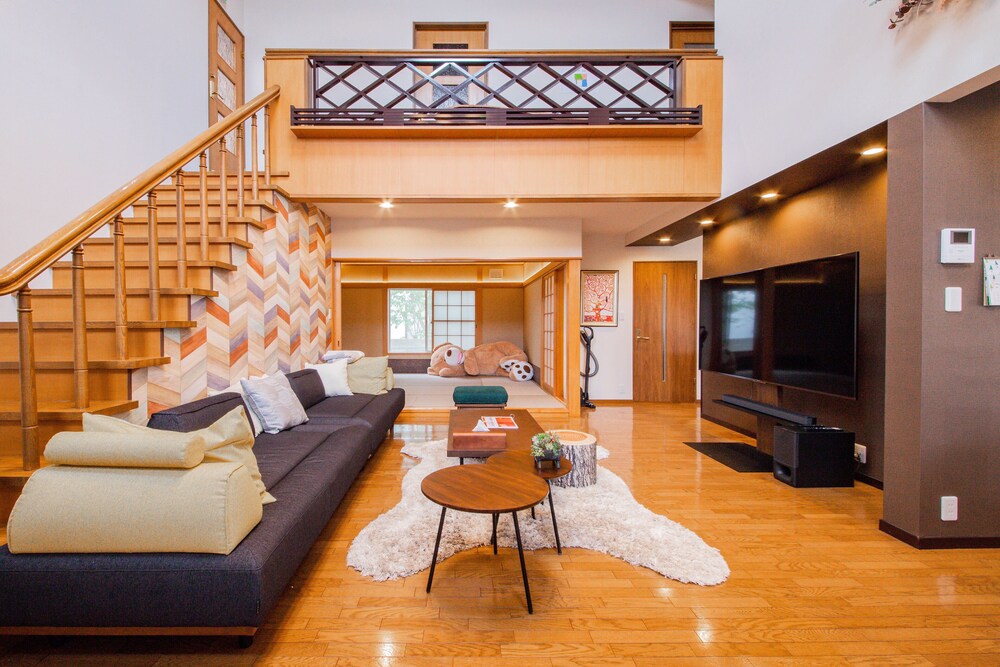 プレミアム ヴィラ リビング エリア2 | THE BLAUBAUM TOYA