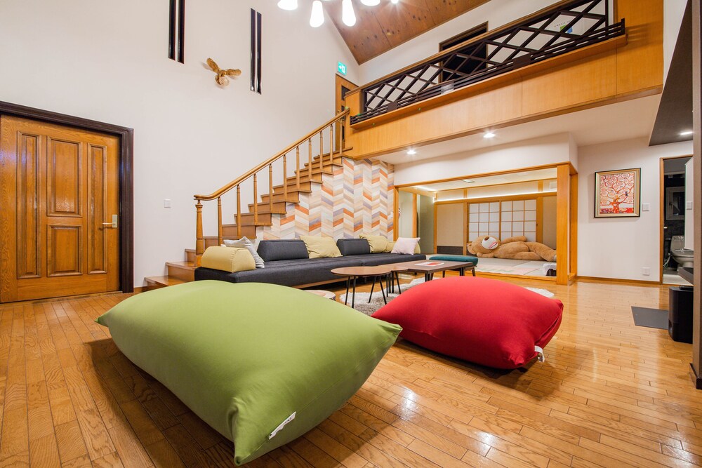 プレミアム ヴィラ リビング エリア10 | THE BLAUBAUM TOYA