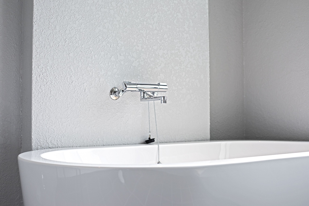 クラシック 4 人部屋 バスルームのシンク0 | Forest Gardianホテル 京都御所西