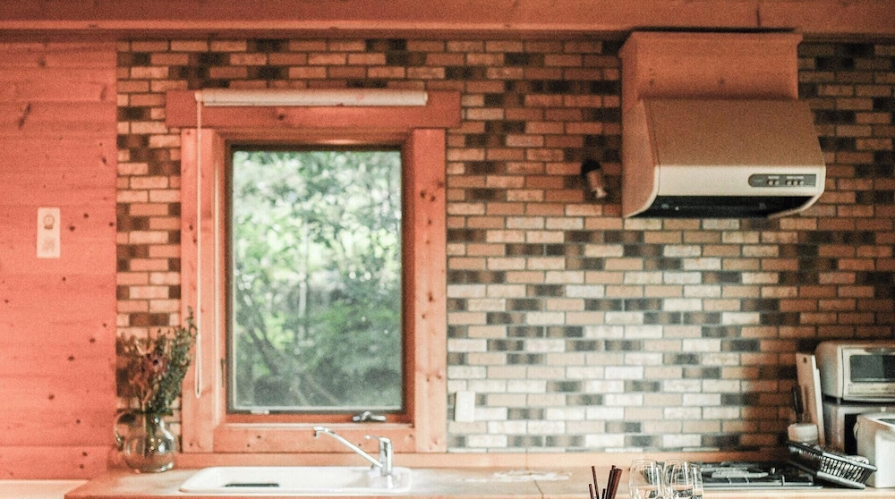 ベーシック コテージ 専用キッチン1 | Lodge Kent