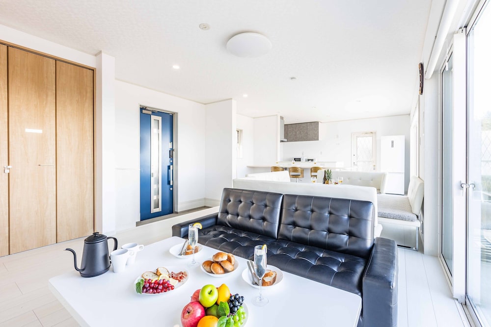 エグゼクティブ ヴィラ リビング エリア2 | 南紀白浜ビューポイント