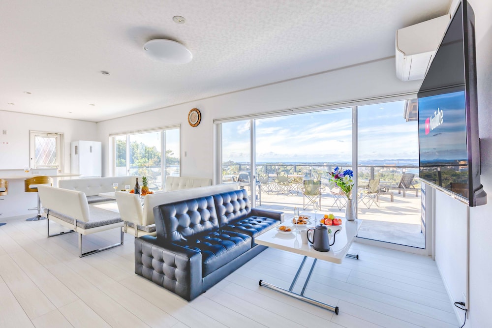 エグゼクティブ ヴィラ リビング エリア1 | 南紀白浜ビューポイント