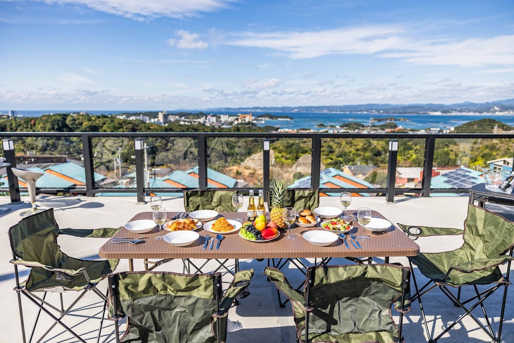 エグゼクティブ ヴィラ テラス / パティオ2 | 南紀白浜ビューポイント