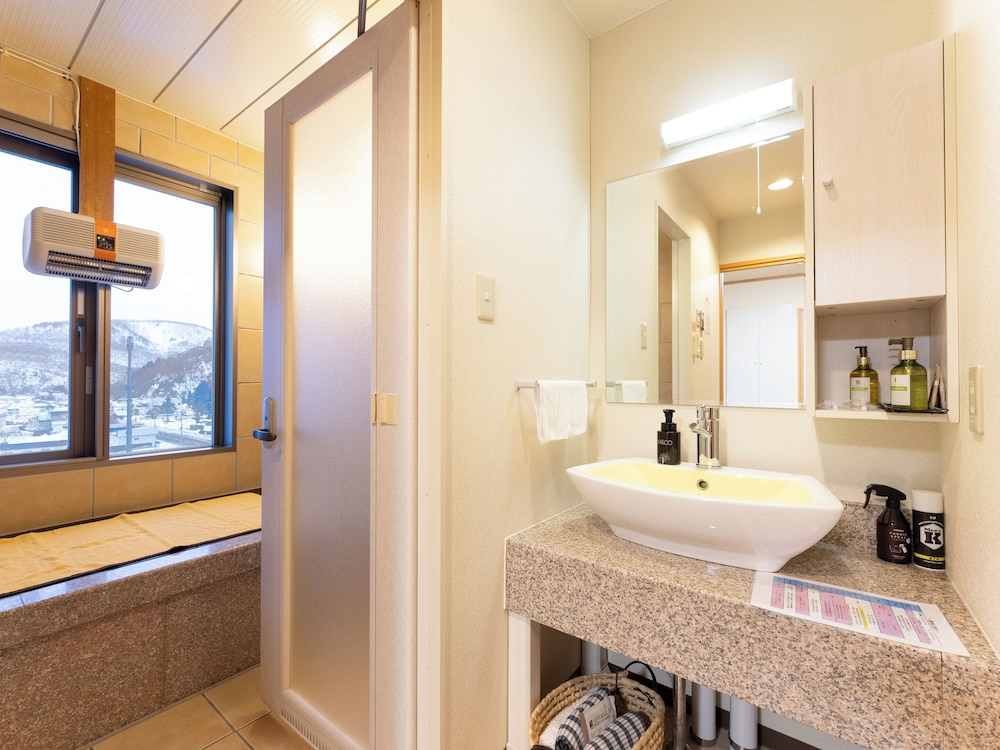 [和美麗] 27平米 + 専用岩盤浴付 禁煙 客室3 | リブマックスリゾート知床シーフロント