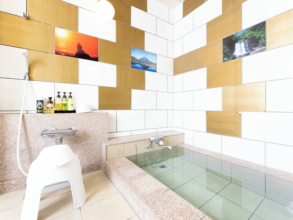 [オーシャンジュニアスイート] 63平米 + 専用岩盤浴 禁煙 バスルーム0 | リブマックスリゾート知床シーフロント