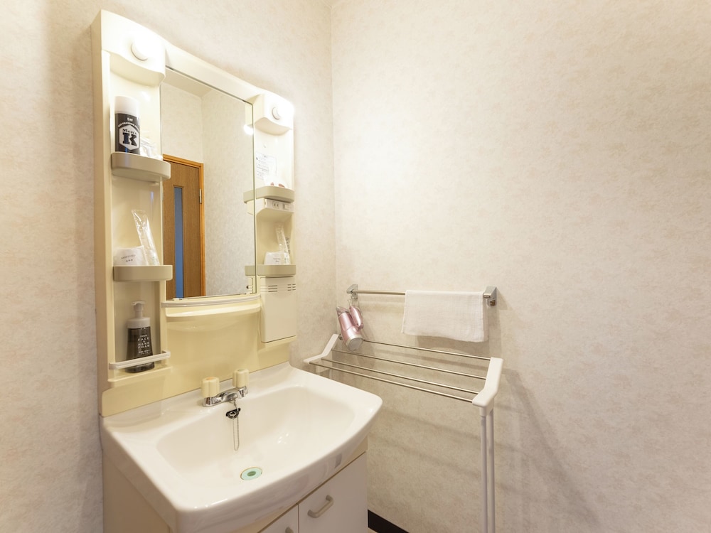 [スタンダード洋室] 14平米 本館 禁煙 客室3 | リブマックスリゾート知床シーフロント