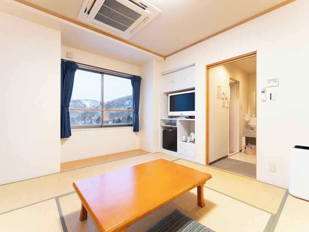 [和美麗] 27平米 + 専用岩盤浴付 禁煙 客室1 | リブマックスリゾート知床シーフロント