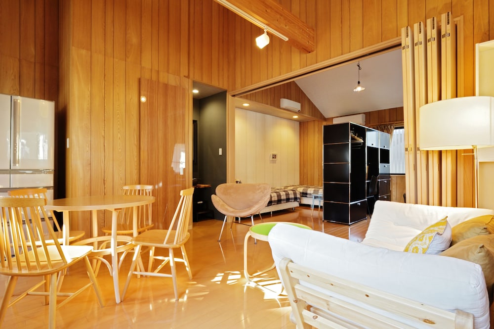 デザイン コテージ 2 ベッドルーム 2 バスルーム 別館 客室8 | SAYA Suite 岸里 アネックス