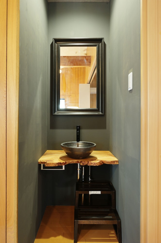 デザイン コテージ 2 ベッドルーム 2 バスルーム 別館 リビング エリア7 | SAYA Suite 岸里 アネックス