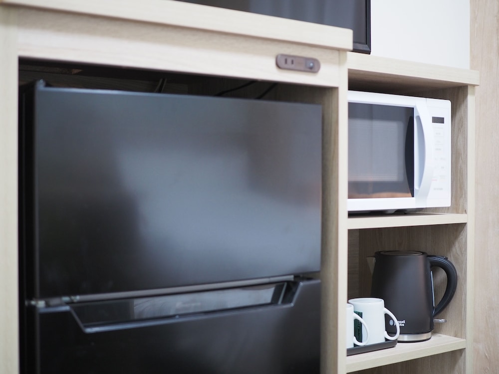 【禁煙】電子レンジ付　セミダブル 小型冷蔵庫0 | たびのホテル EXpress 成田