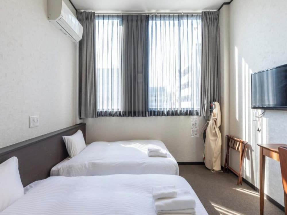 スーペリア ツインルーム 禁煙 | OSAKA PORT HOTEL L'ESPOIR