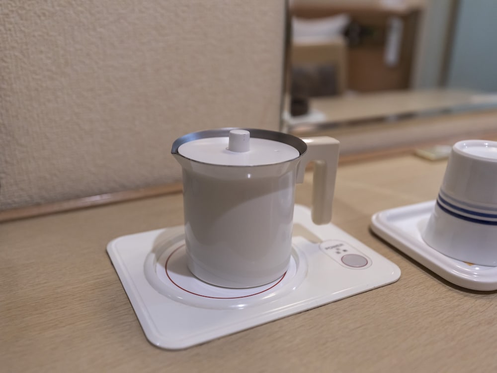 スタンダード ダブルルーム ダブルベッド 1 台 喫煙可 客室6 | ホテルオレール西条