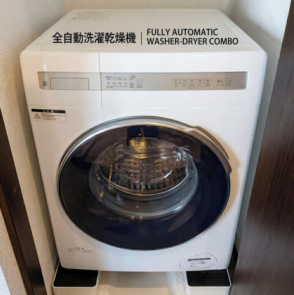 コンフォート トリプルルーム ダブルベッド 1 台ソファーベッド付き シティビュー 客室10 | INA HOUSE GION