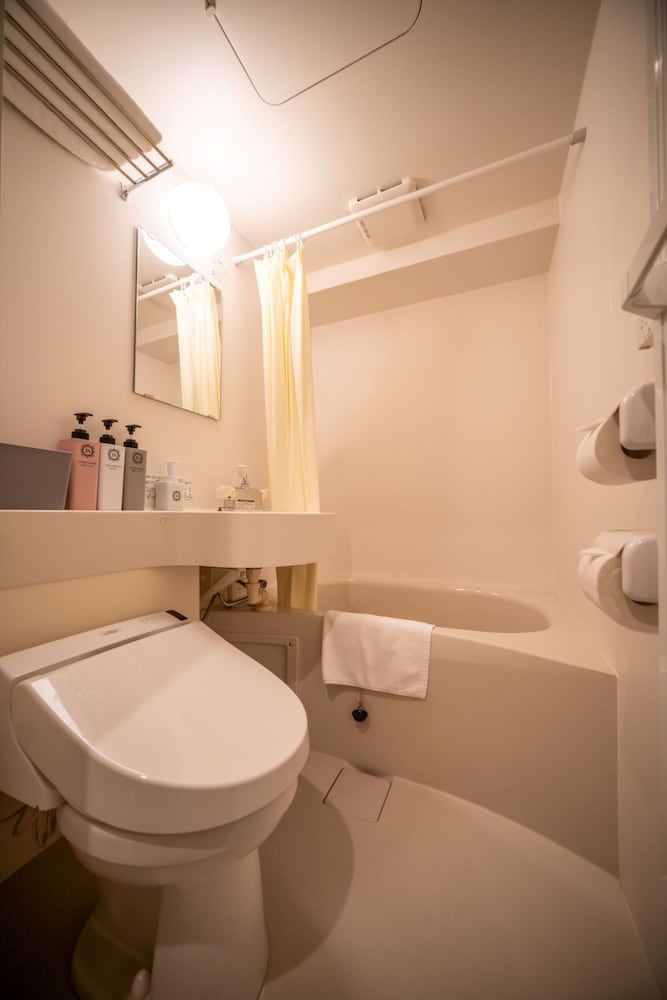 スーペリア ルーム シングルベッド 2 台 バスルーム0 | JA ホテル弁天町