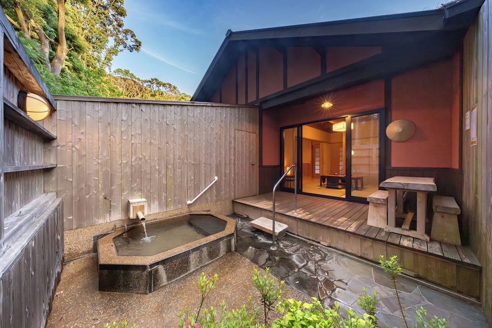 スタンダード ルーム 客室2 | そのぎ茶温泉里山の湯宿 つわぶきの花