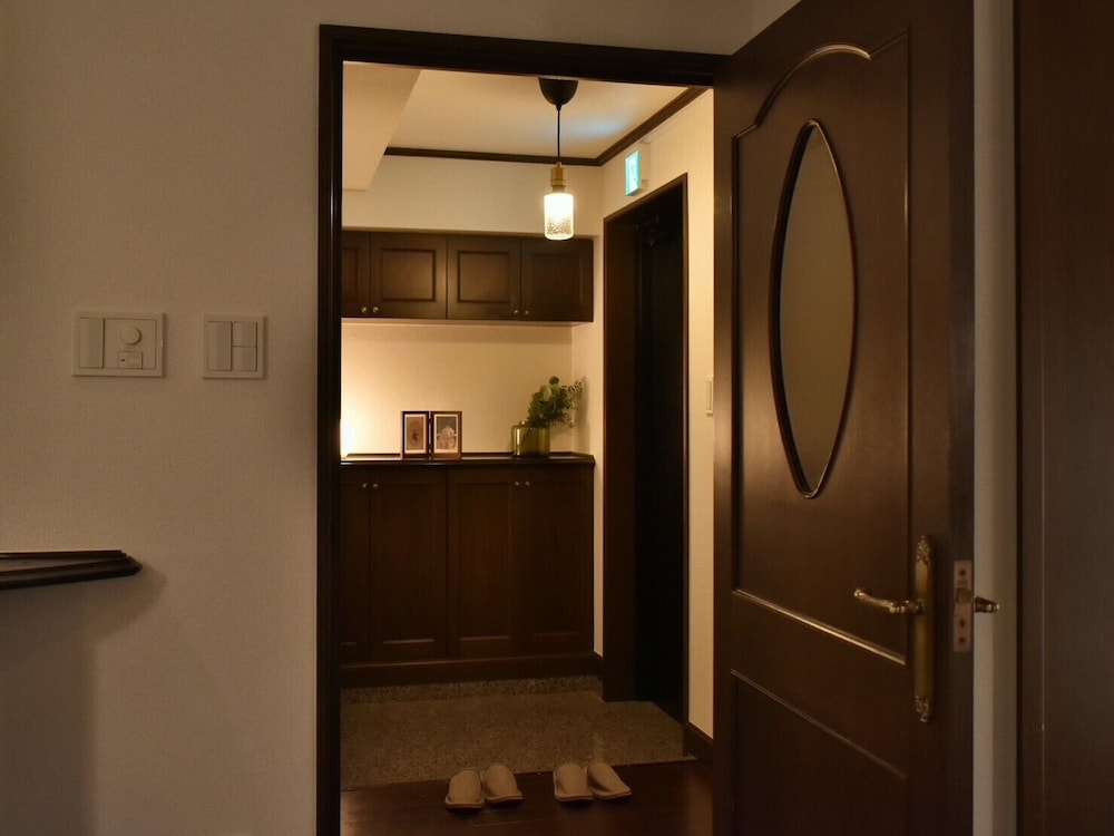 ベーシック アパートメント 客室5 | サンモールクレスト607