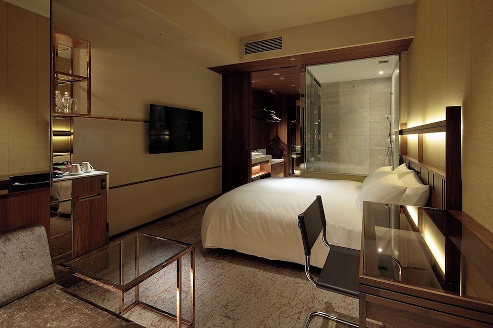 エグゼクティブキング 禁煙 客室3 | カンデオホテルズ大阪ザ・タワー