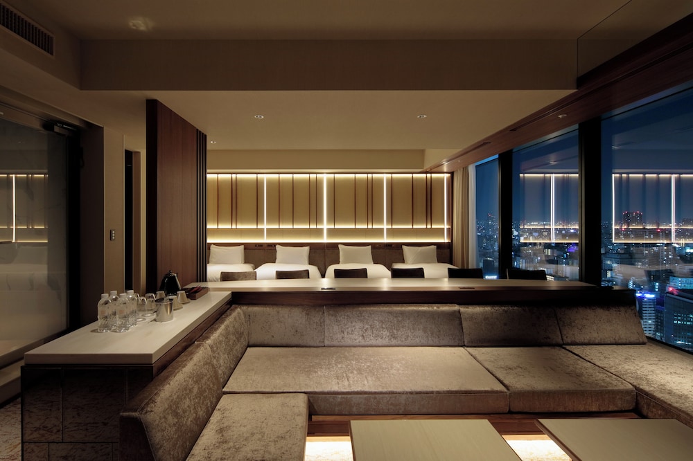 プレミアムプライベートスパ　カンデオスイート（5名こあがりソファベッド利用） 禁煙 客室2 | カンデオホテルズ大阪ザ・タワー