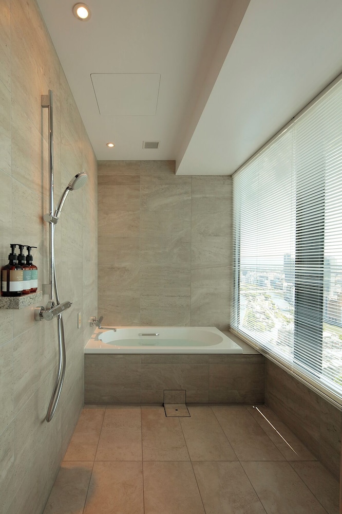 プレミアムツイン（ユニバーサル） 禁煙 バスルーム0 | カンデオホテルズ大阪ザ・タワー