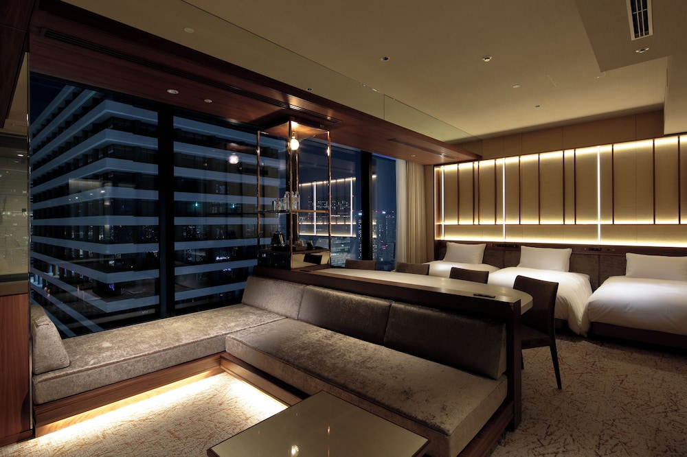 プレミアムプライベートスパ　スイート（4名こあがりソファベッド利用） 禁煙 | カンデオホテルズ大阪ザ・タワー