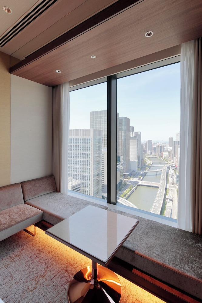 デラックスツイン（3名こあがりソファベッド利用） 禁煙 客室3 | カンデオホテルズ大阪ザ・タワー