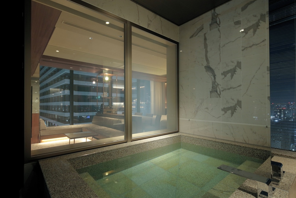 プレミアムプライベートスパ　スイート（4名こあがりソファベッド利用） 禁煙 バスルーム0 | カンデオホテルズ大阪ザ・タワー