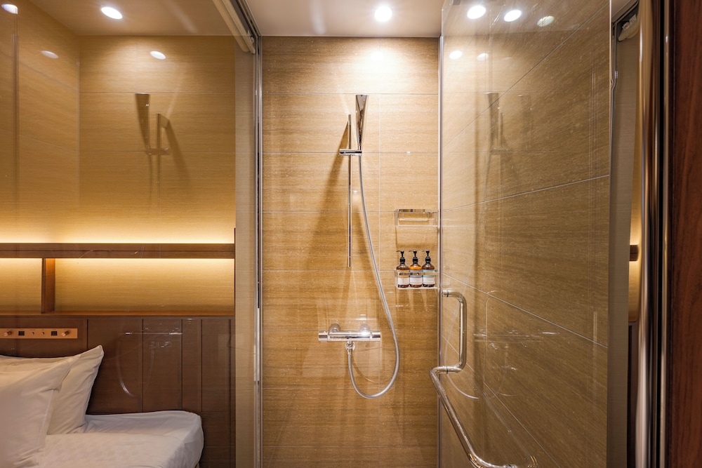 デラックスキング 禁煙 バスルーム0 | カンデオホテルズ大阪枚方