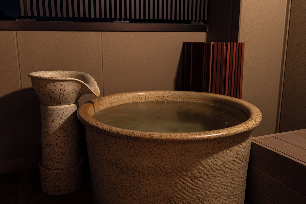 露天風呂付き都特室 [角部屋] 禁煙 バスルーム0 | 京ごはんと露天風呂の宿 ゆのはな月や