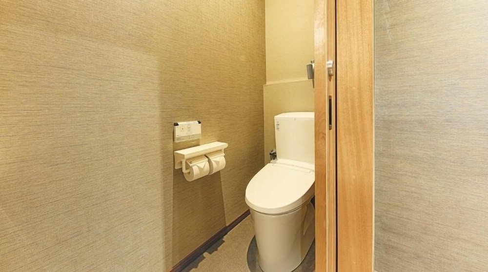 ベーシック ダブルルーム バスルーム0 | HOTEL CUORE 京都・四条大宮