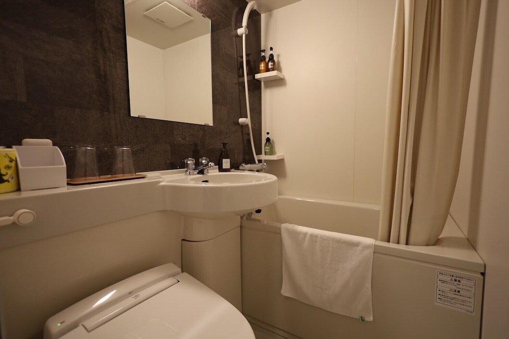 ベーシック ダブルルーム 客室5 | HOTEL CUORE 京都・四条大宮