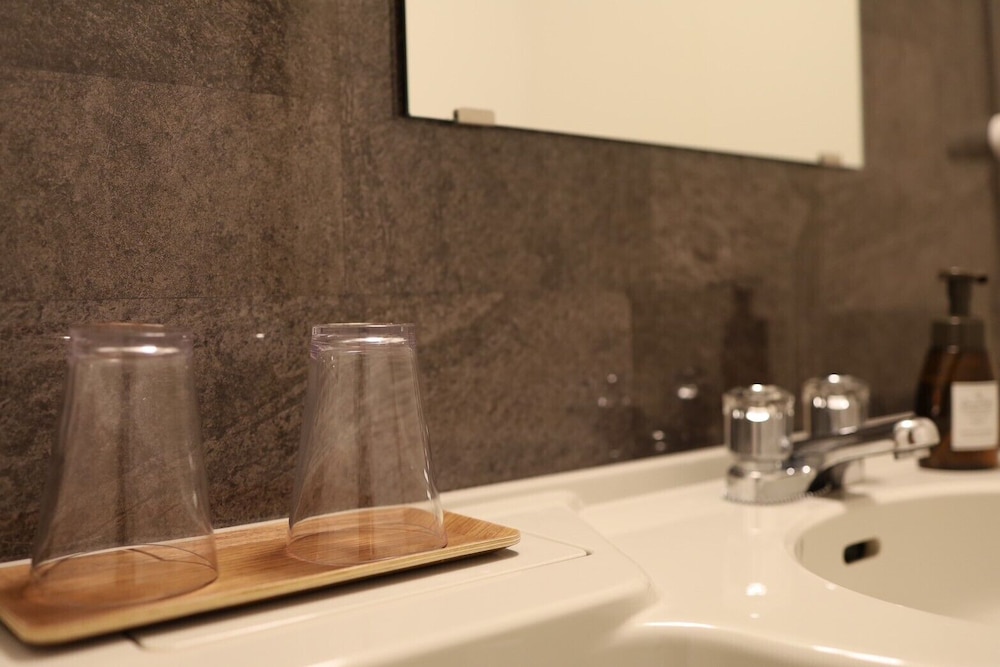 ベーシック ダブルルーム バスルーム5 | HOTEL CUORE 京都・四条大宮