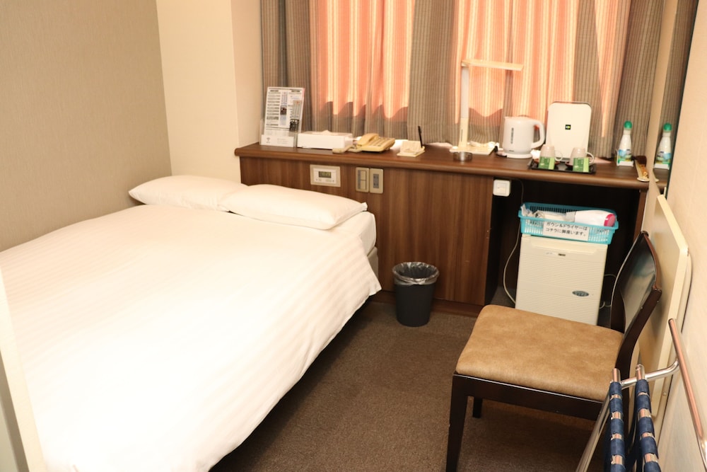 セミダブルベッド 1台, 駐車場無し, 喫煙可 | ユースタイルホテル メイト