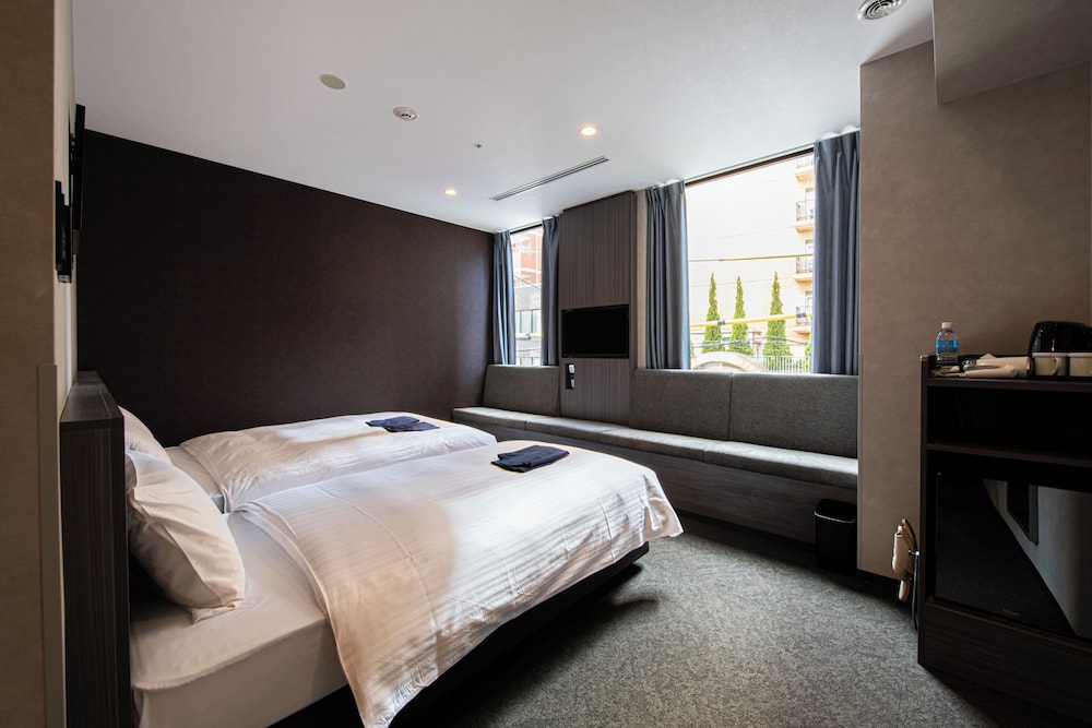 ユニバーサルルーム 禁煙 | Welina Hotel Premier 大阪なんば