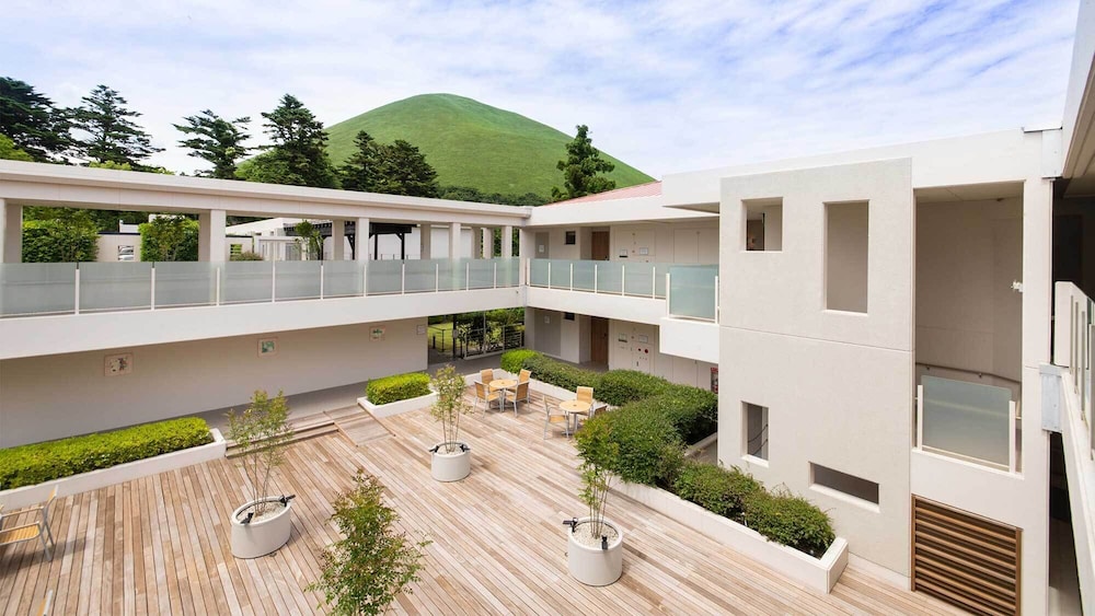 デラックス コンドミニアム ガーデン ビュー0 | 東急バケーションズ伊豆高原