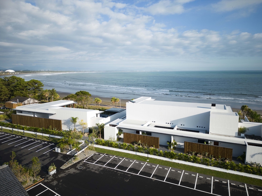 メインイメージ | NOT A HOTEL AOSHIMA