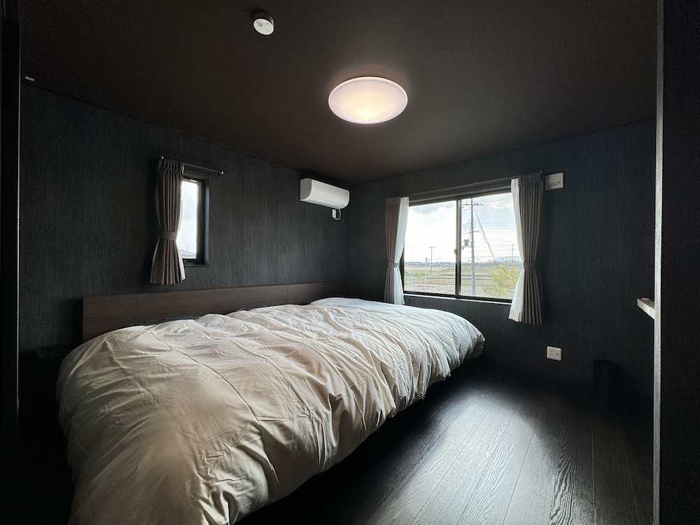 内装1 | Windmill Village E-10