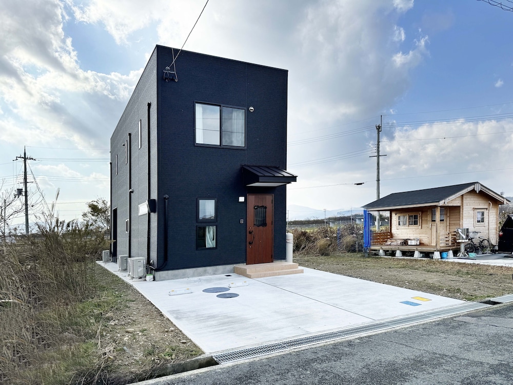 外観1 | Windmill Village E-10