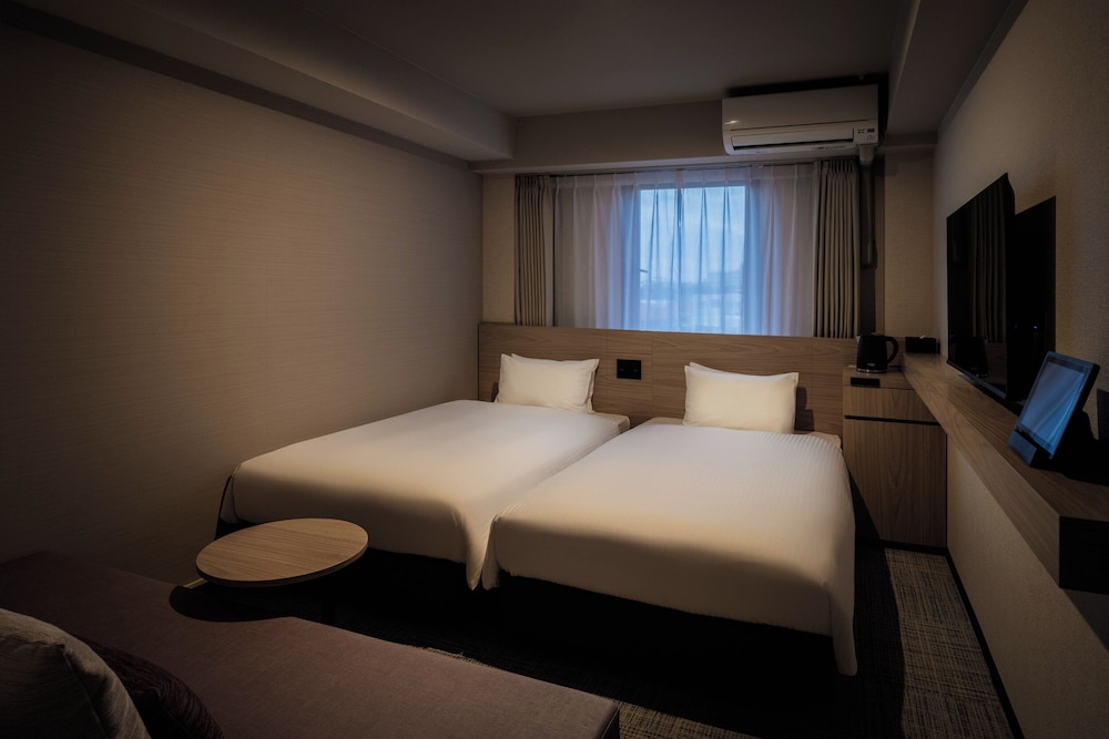 デラックス ツインルーム 禁煙 客室2 | ネストホテル石垣マエサトビーチ